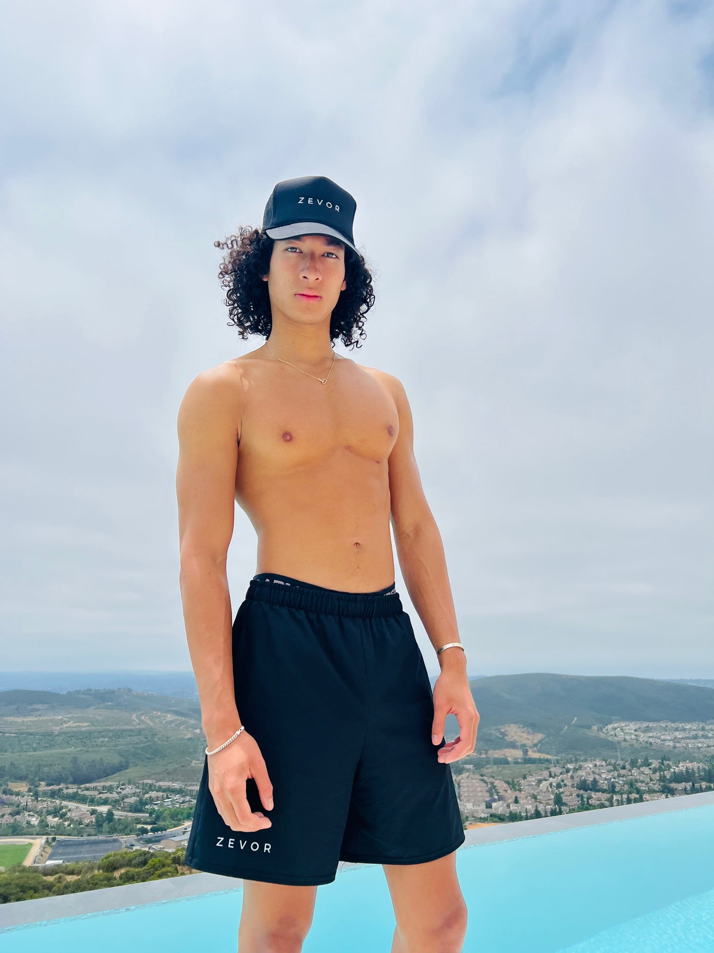 The Zevor Trucker In Black